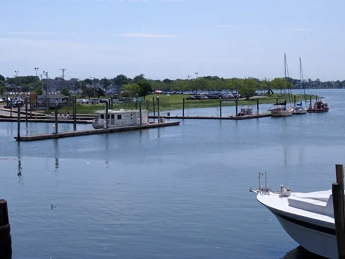 Norwalk Visitor's Docks Picture 8