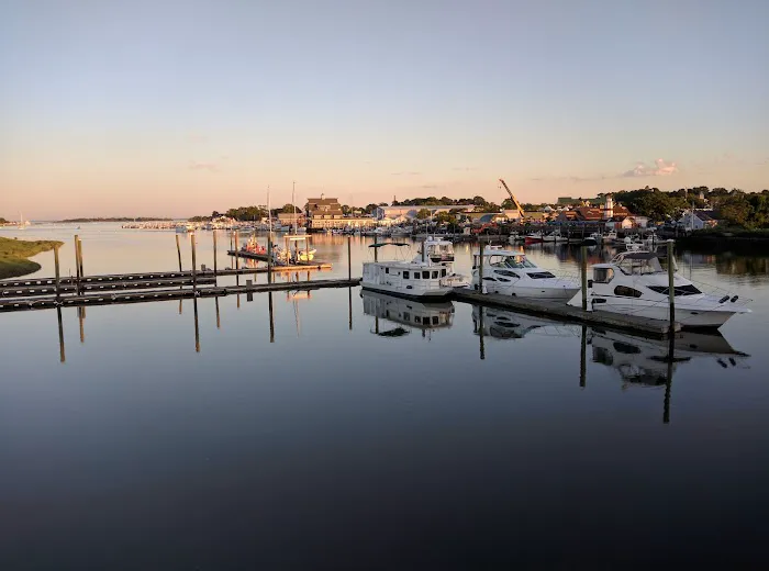Norwalk Visitor's Docks Picture 10