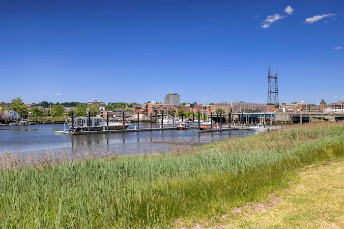 Veteran's Memorial Park and Marina Picture 4