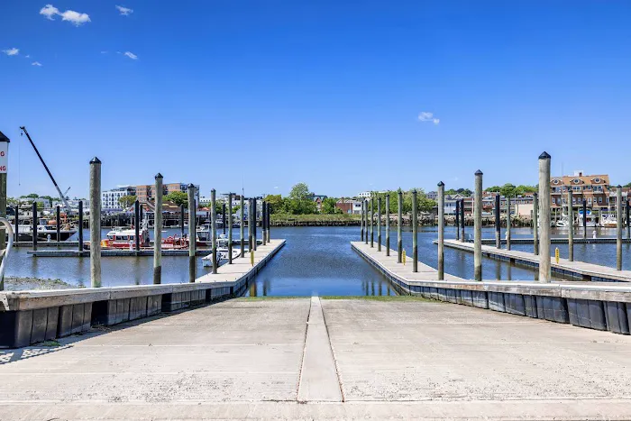 Veteran's Memorial Park and Marina Picture 7