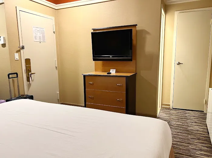 The Hotel at Fifth Avenue Picture 7