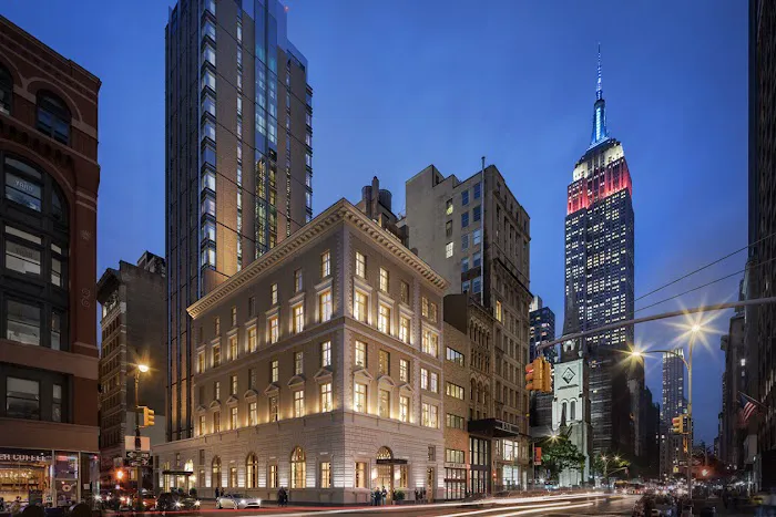 The Fifth Avenue Hotel Picture 1