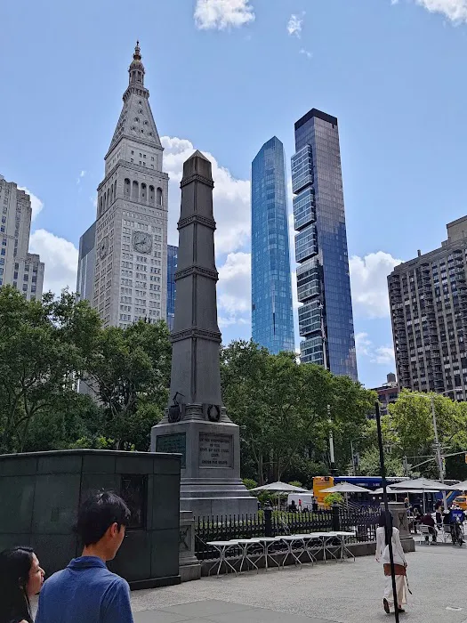 Madison Square Park Reflecting Pool Picture 5