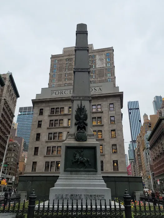 Worth Square Picture 5