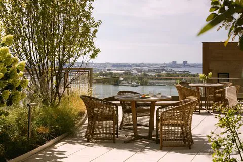Sonder Battery Park Apartments Financial District Picture 5