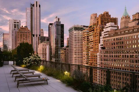 Sonder Battery Park Apartments Financial District Picture 1