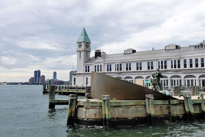 Robert F. Wagner Jr. Park Picture 1