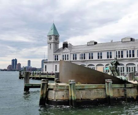 Robert F. Wagner Jr. Park