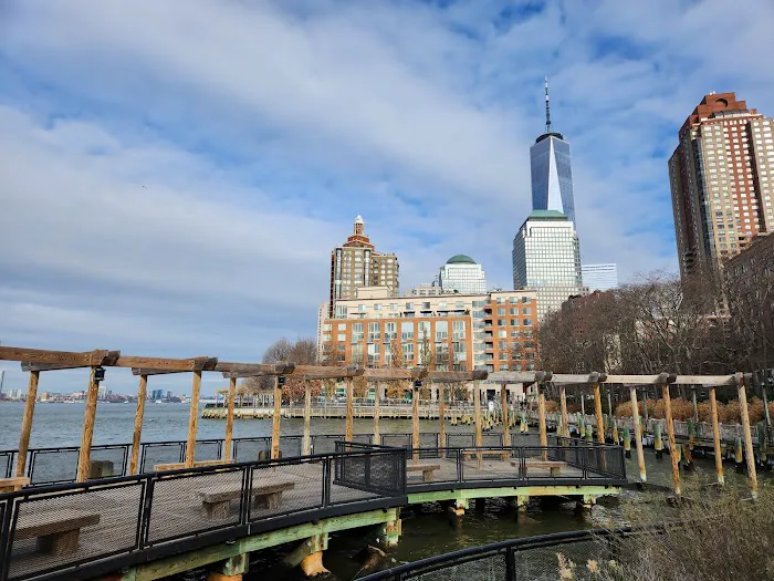 Battery Park City Esplanade Picture 6