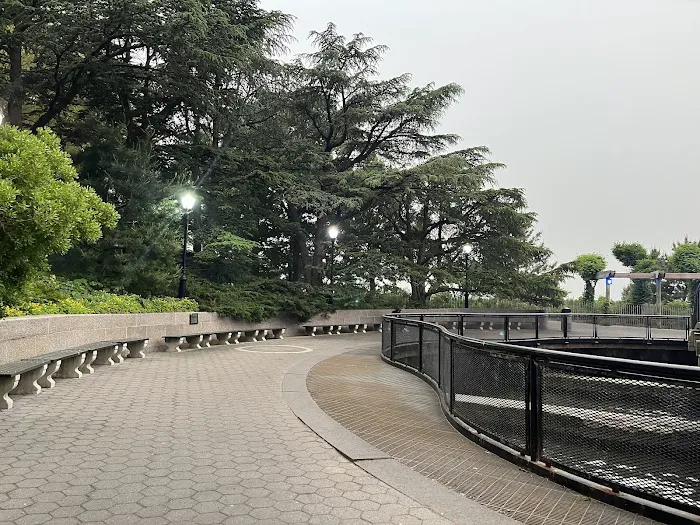 Oasis Park Picture 4