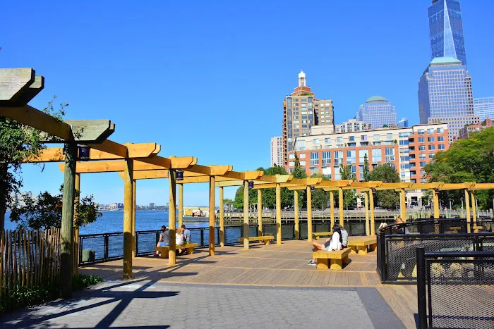 South Cove Park Picture 1