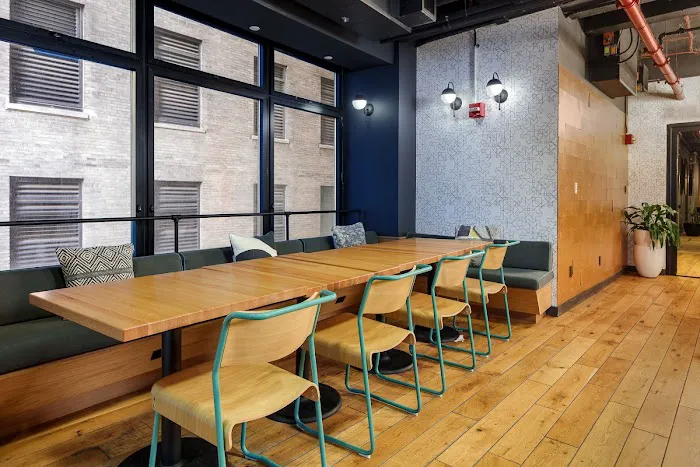 Placemakr Wall Street Picture 9