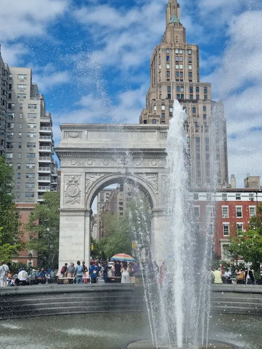 Washington Square Park Picture 8