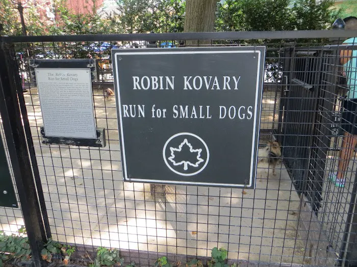 Robin Kovary Dog Run for Small Dogs Picture 10
