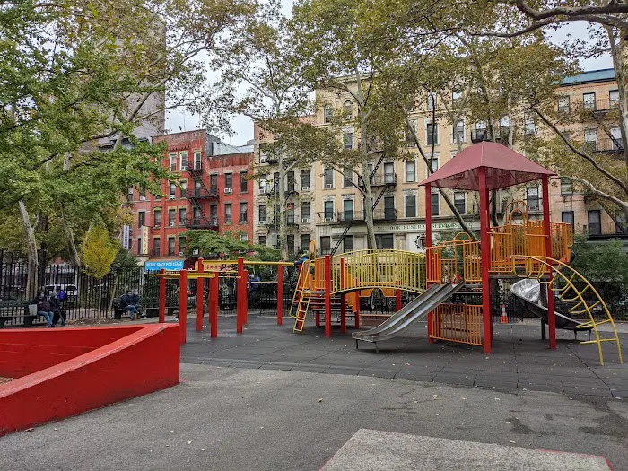 Columbus Park Picture 8