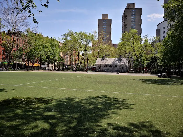 Columbus Park Picture 7