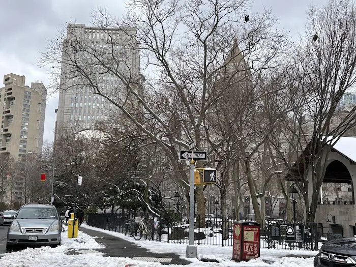 Columbus Park Pavilion Picture 7