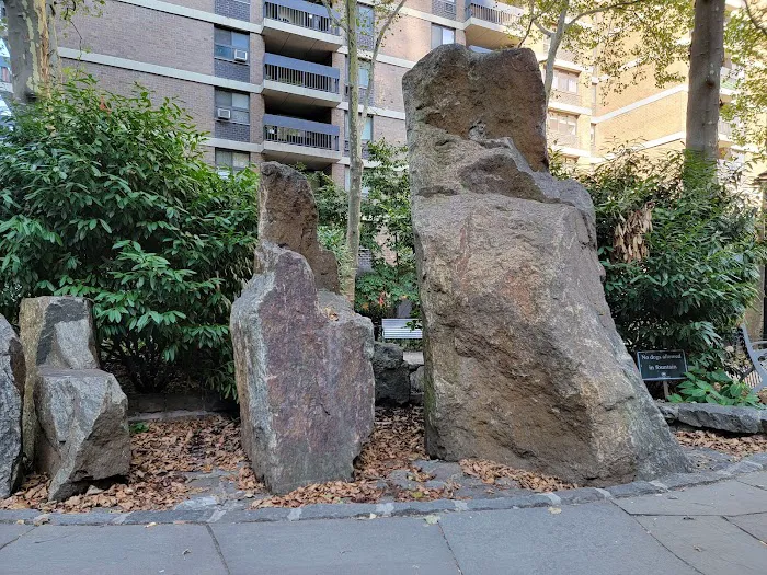 DeLury Square Picture 7