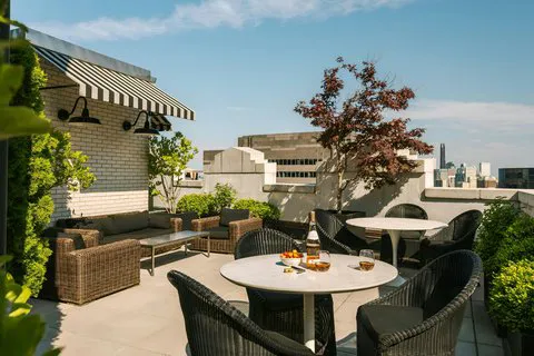 Sonder One Platt Apartments Financial District Picture 4