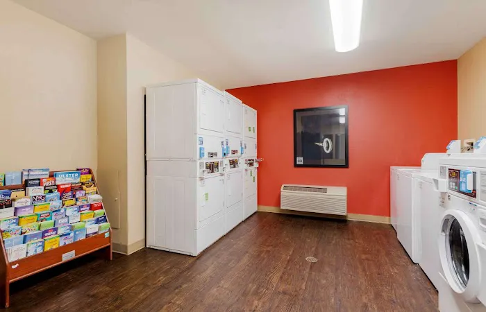 Extended Stay America Suites - Elizabeth - Newark Airport Picture 4