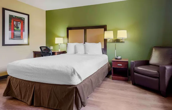 Extended Stay America Suites - Elizabeth - Newark Airport Picture 3
