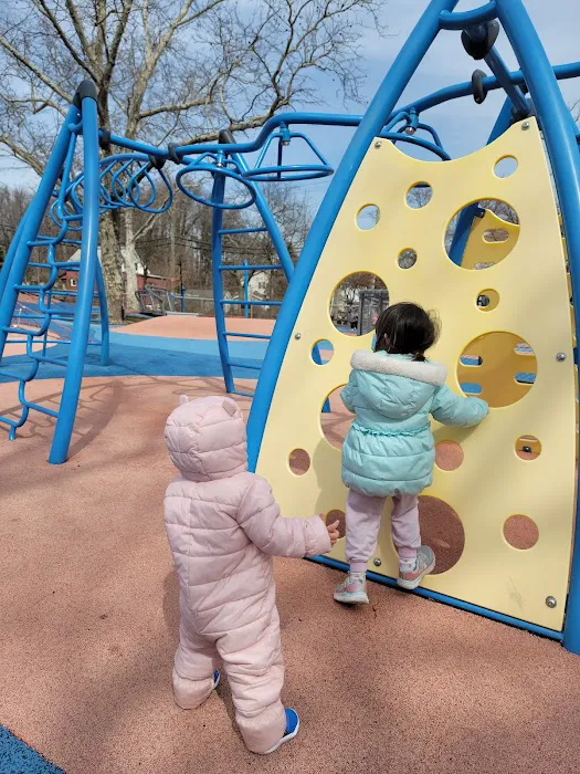 Schmul Park Picture 5