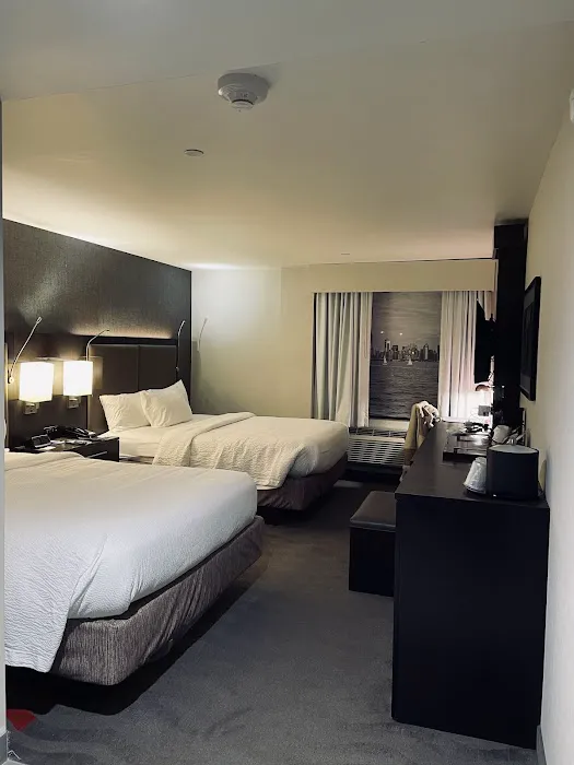 Fairfield Inn & Suites New York Staten Island Picture 1
