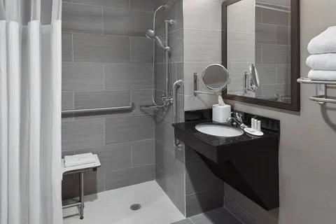 Fairfield Inn & Suites New York Staten Island Picture 6