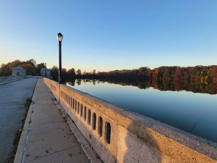Silver Lake Reservoir Picture 1