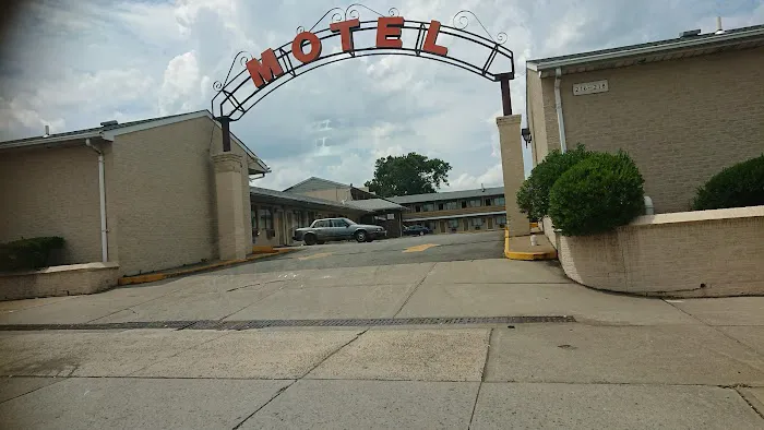 Oak Grand Motel Picture 5