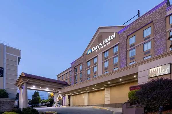 Days Hotel by Wyndham North Bergen /NYC Area Picture 4