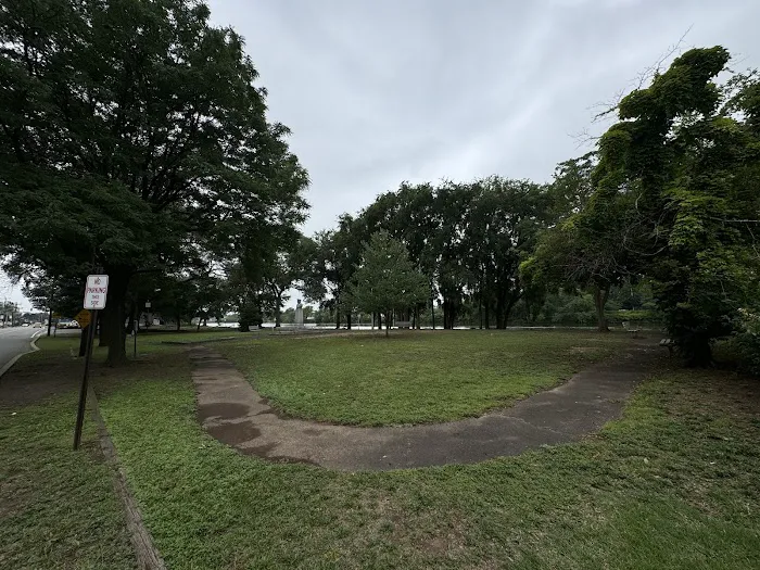 Columbus Park Picture 1