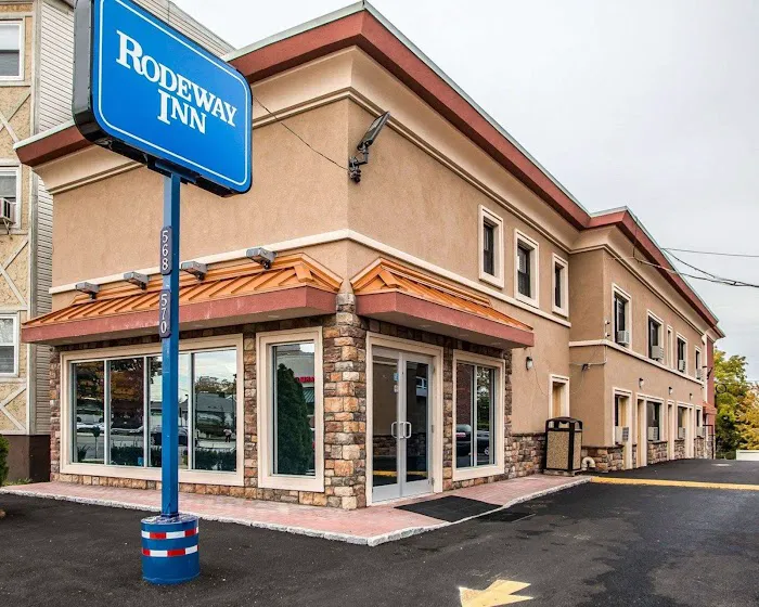 Rodeway Inn Picture 3