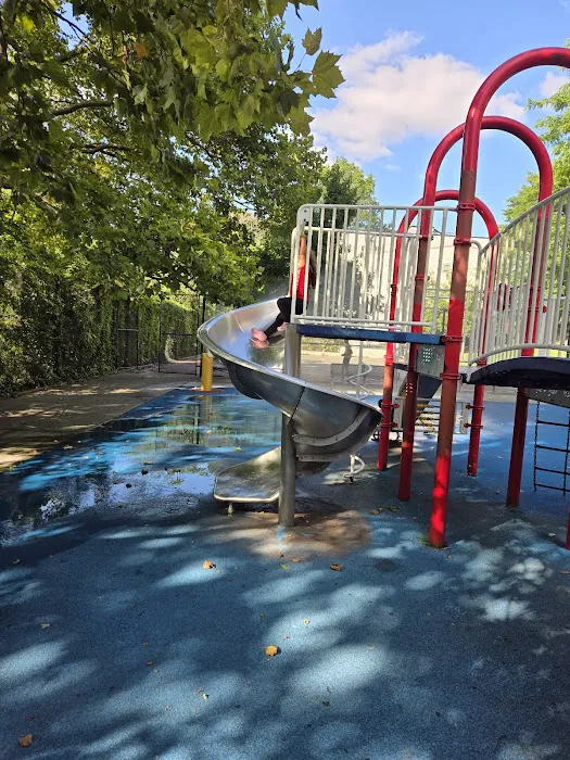 Terrace Avenue Park Picture 3