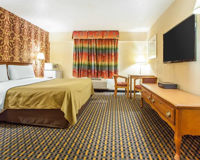 Econo Lodge Picture 2