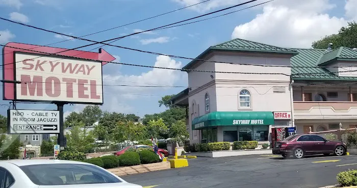 Skyway Motel Picture 5
