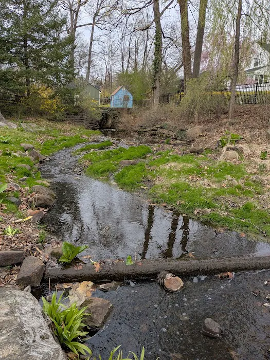 Waverly Park Picture 3
