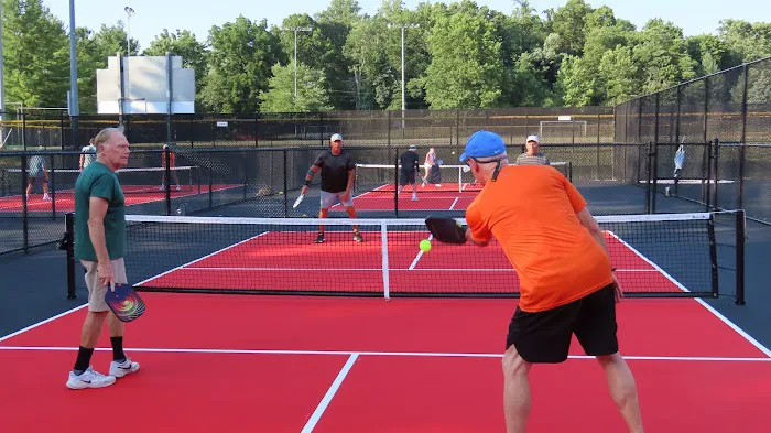 Harrison Complex Pickleball & Tennis Courts Picture 2