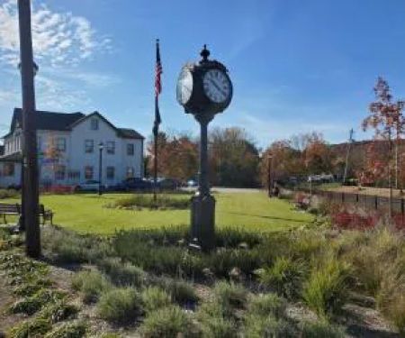 Bush Plaza Park