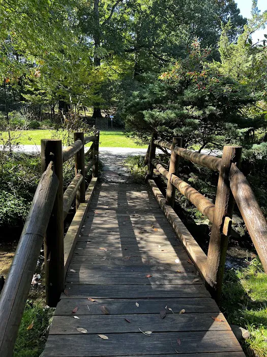 Laurelwood Arboretum Picture 4