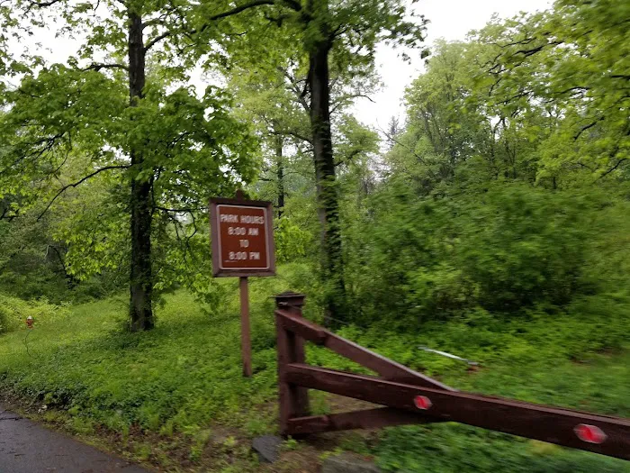 Blue Lake Park Entrance Picture 4