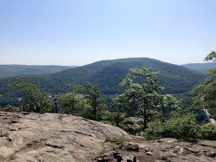Anthony's Nose Trailhead Picture 4