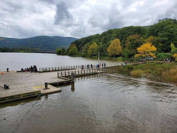 Bear Mountain Dock Picture 3