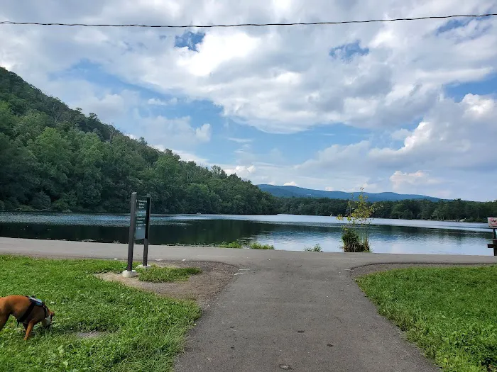 Suffern Bear Mountain Trailhead Picture 7