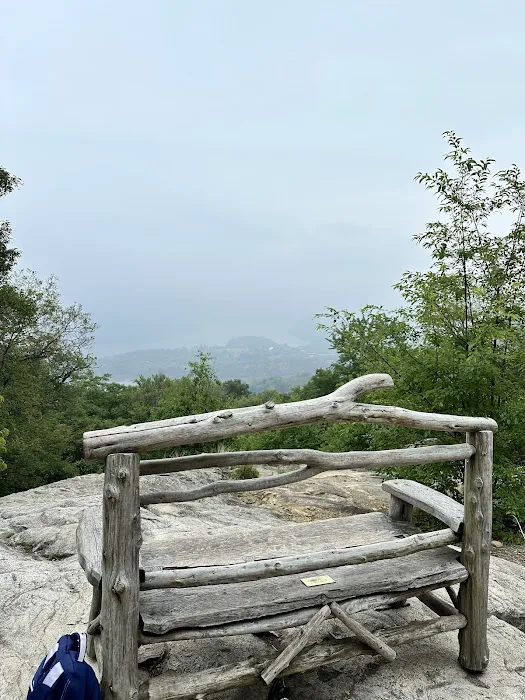 Major Welch Trailhead Picture 3
