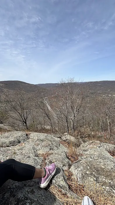 Anthony's Nose Trailhead Picture 2