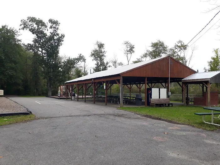 Sycamore Town Park Picture 3
