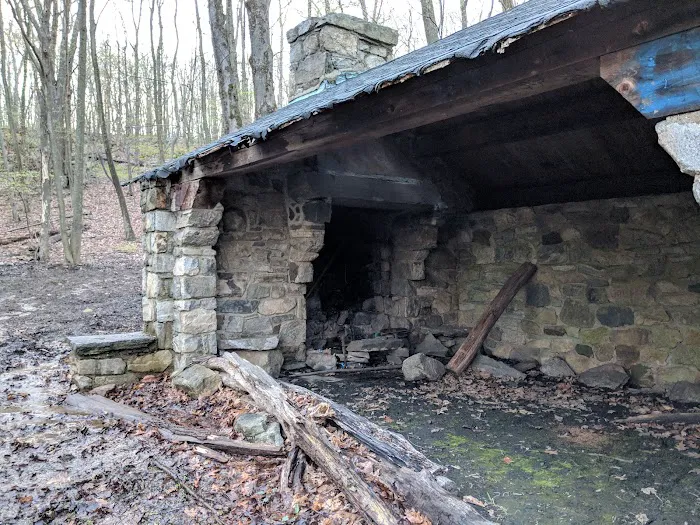 Old Trail Shelter Picture 2