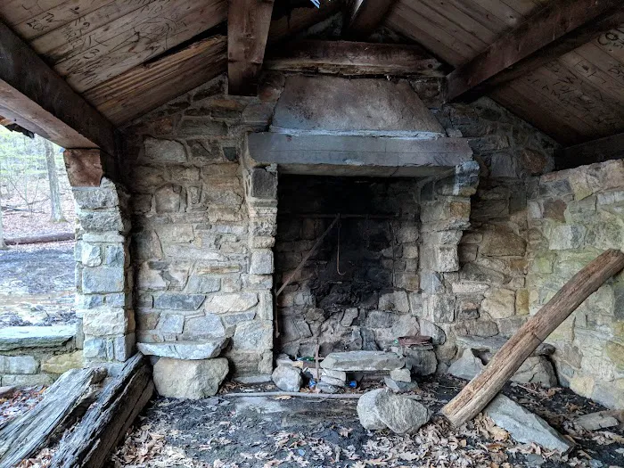 Old Trail Shelter Picture 4