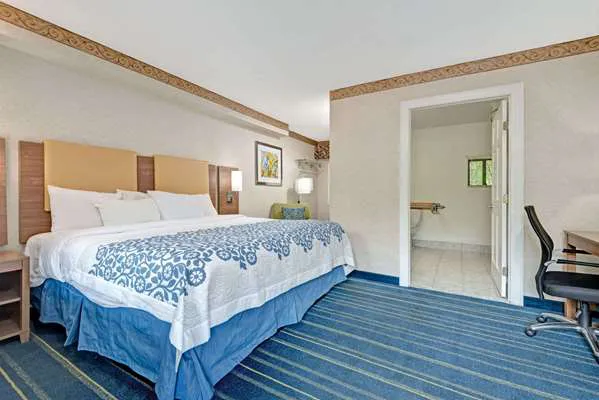 Days Inn by Wyndham Ridgefield Picture 9